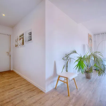 Apartment Downtown 2br With Ac & Terrace W Sea View - Benakey Cannes